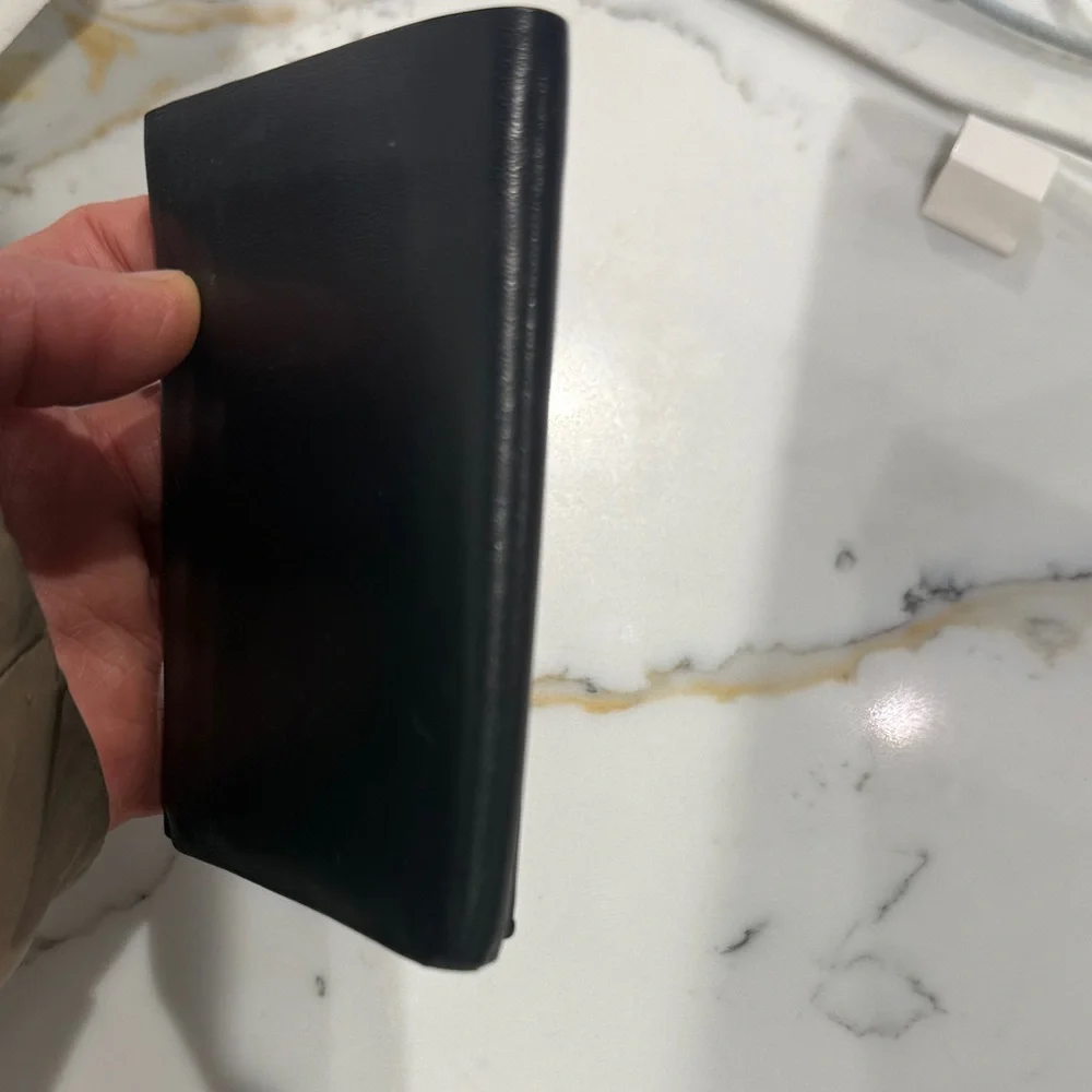 DKNY Classic Black Card Holder